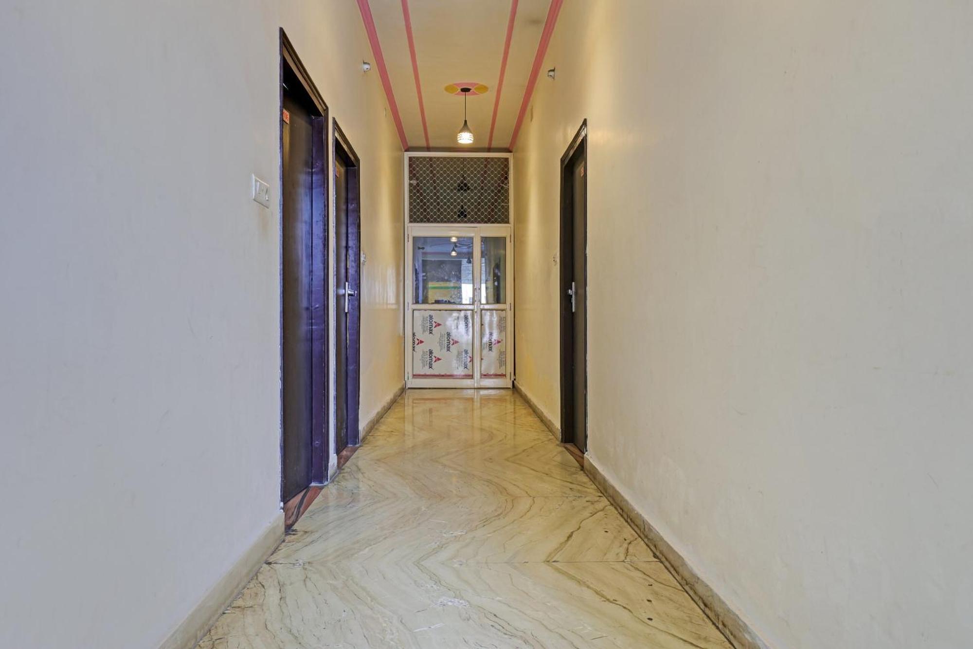 Spot On 81167 Hotel Asdr Rudrapur Exterior photo